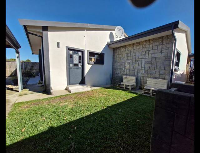 4 BEDROOM HOUSE FOR SALE IN GEORGE SOUTH